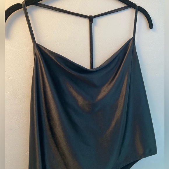 Slinky Black Top - Picture 2 of 10